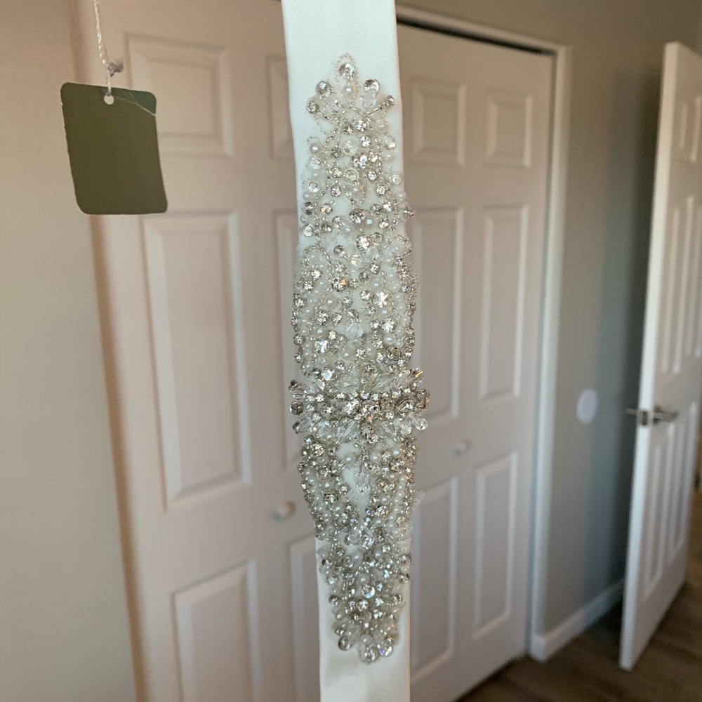 Jeweled belt